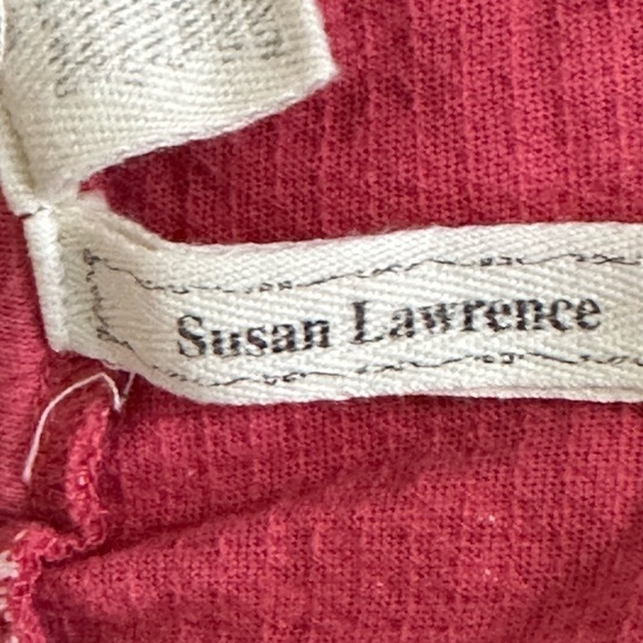Susan Lawrence sz med top boho style in a Cotten blend. The color is a salmon - Picture 13 of 15